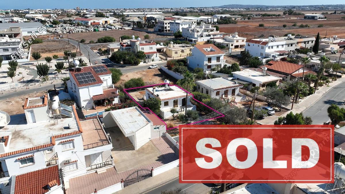 2 bedroom bungalow sold deryneia famagusta 7813819 image 10646321