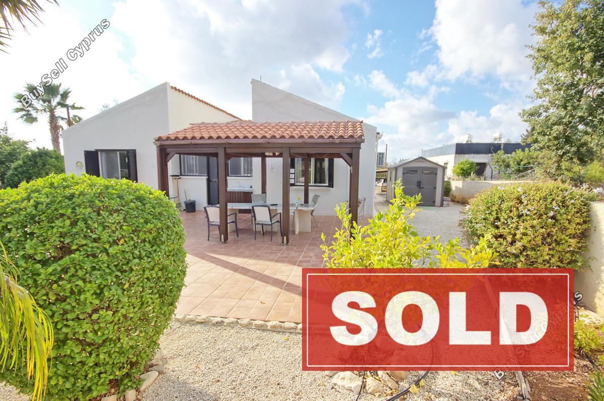 3 bedroom bungalow sold tala paphos 229229 image 268908