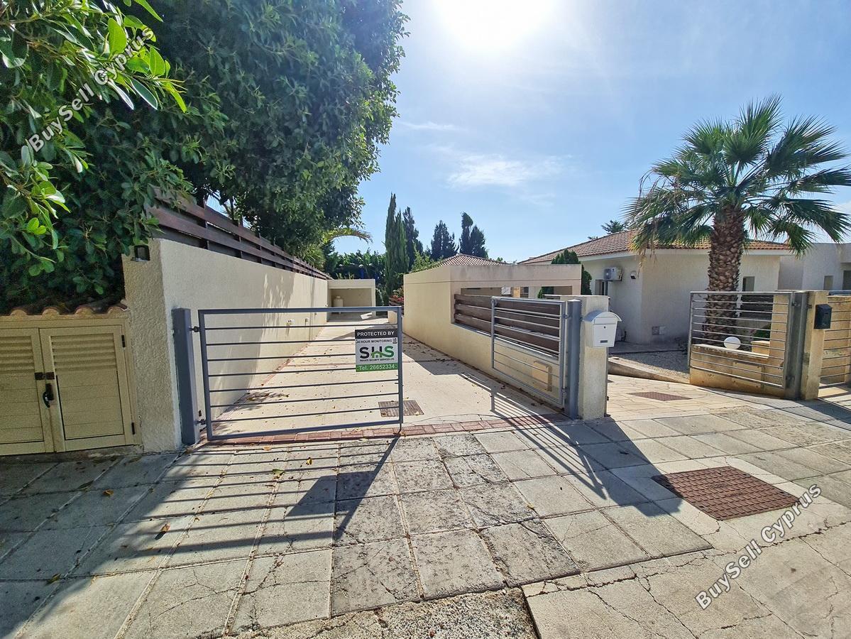 4 bedroom bungalow off market kissonerga paphos 1227439 image 1884254