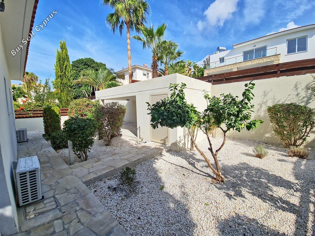 4 bedroom bungalow off market kissonerga paphos 1227439 image 1884256
