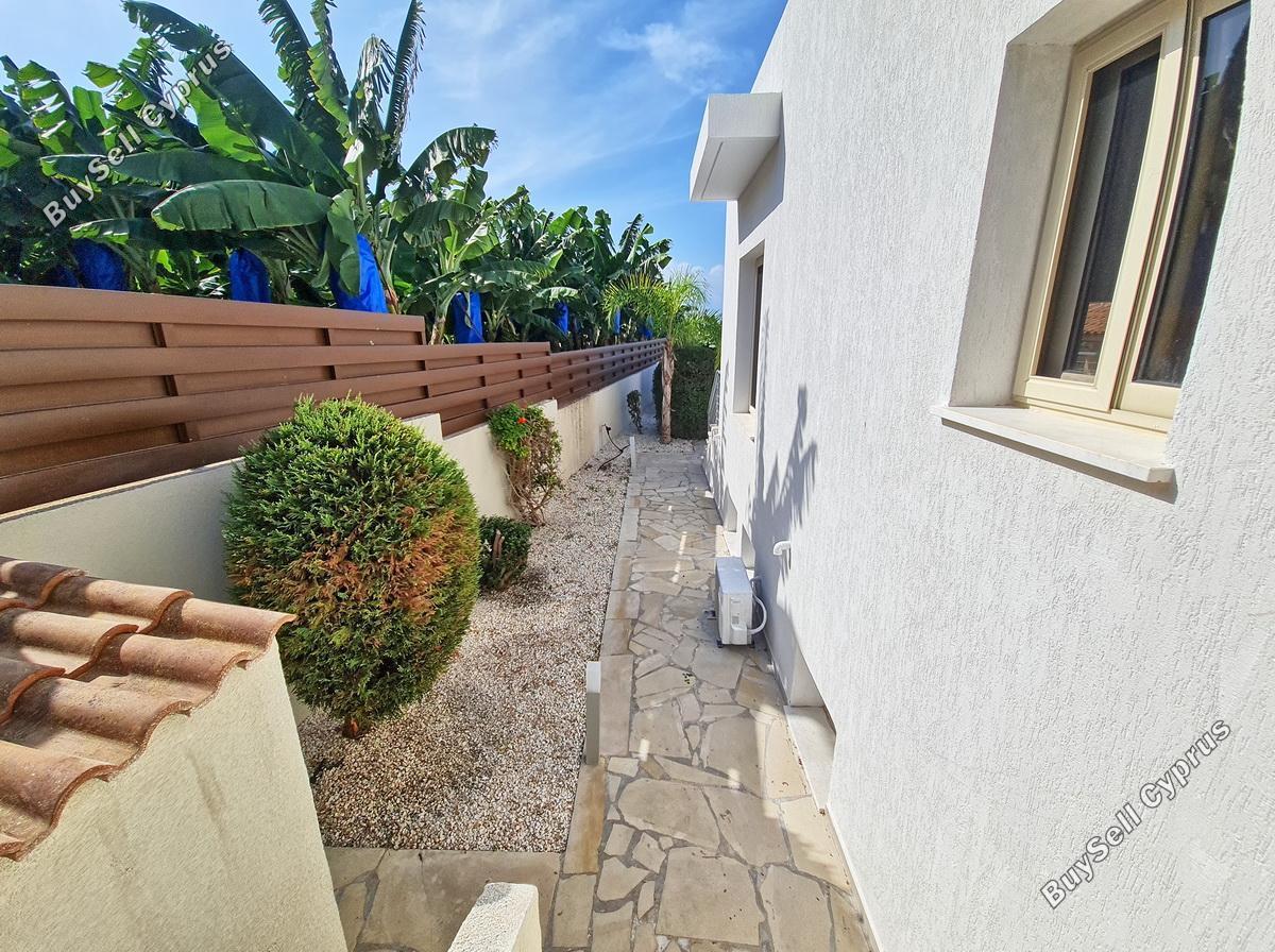 4 bedroom bungalow off market kissonerga paphos 1227439 image 1884257