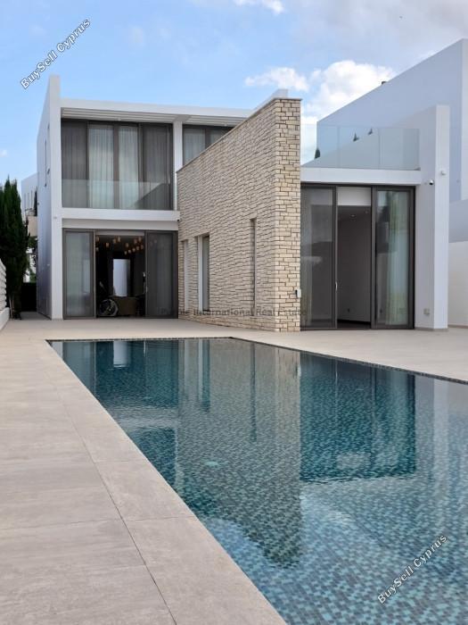 5 Bedroom Detached house for sale in Saint George Peyia, Paphos 16684500