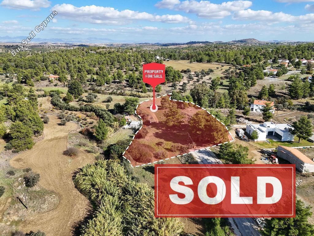 land sold lythrodontas nicosia 946449 image 3400440
