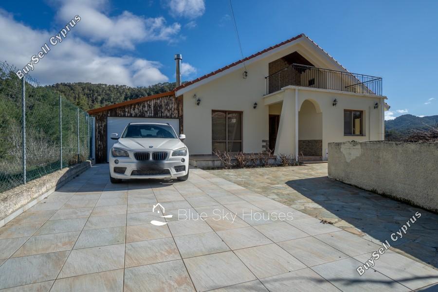 3 Bedroom Detached house for sale in Amiantos, Limassol 14507614