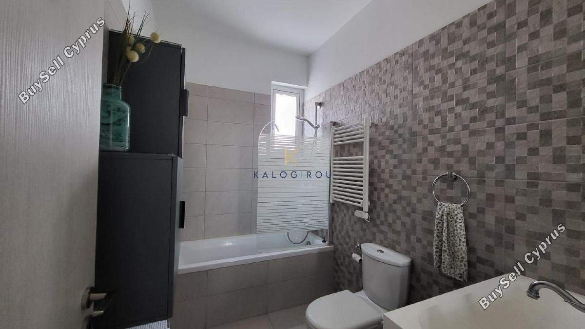 2 bedroom apartment for rent faneromeni larnaca 1197079 image 5606124