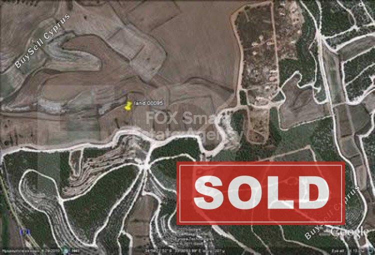 land sold kochi larnaca 1224379 image 2316442