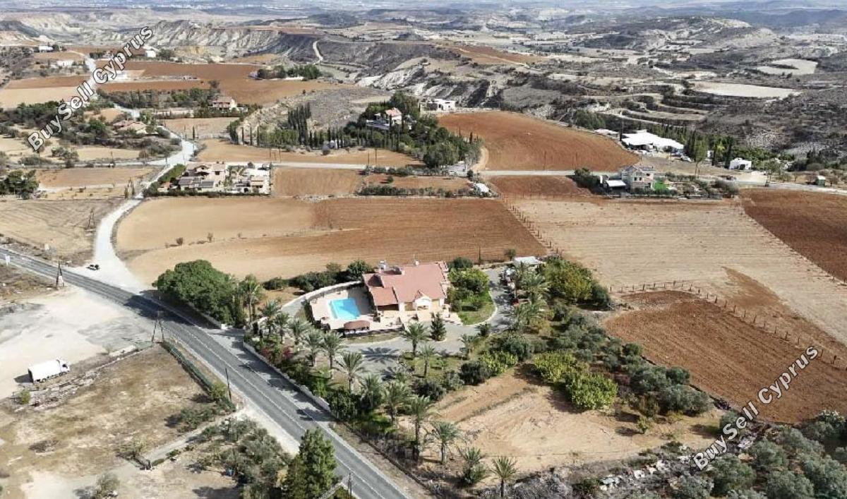 4 bedroom detached house under offer pera orinis nicosia 8139189 image 13385871