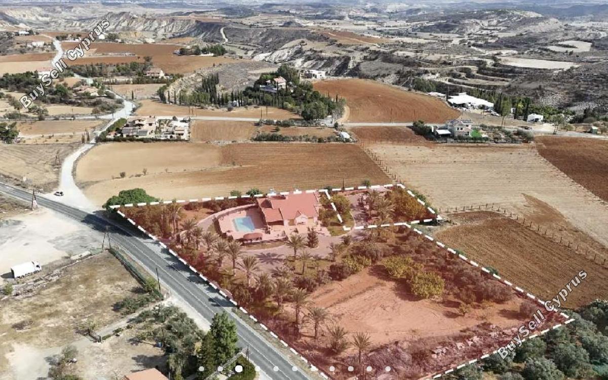 4 bedroom detached house under offer pera orinis nicosia 8139189 image 13385877
