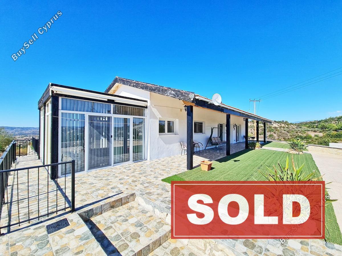 3 bedroom bungalow sold amargeti paphos 1171989 image 1662227