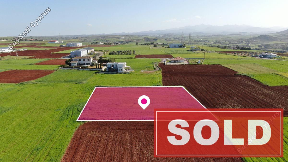 land sold agioi trimithias nicosia 1057099 image 2843428