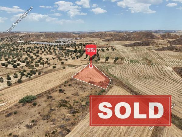 land sold tseri nicosia 1257000 image 12773015