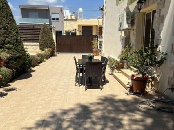 3 bedroom semi detached house for sale agios spyridonas limassol 1861500 image 6810095