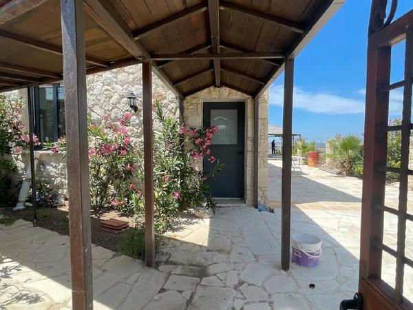 6 bedroom detached house for rent lasa paphos 8362500 image 15180003