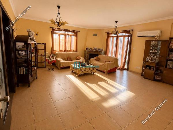 7 bedroom semi detached house for sale aradippou larnaca 8640110 image 16835389