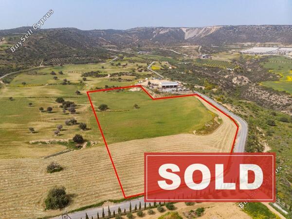 land sold maroni larnaca 890710 image 764857