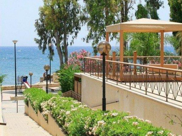 3 bedroom apartment for sale potamos germasogeias limassol 1685030 image 4407954