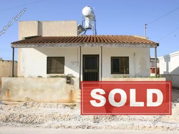 2 bedroom bungalow sold liopetri famagusta 220470 image 126990