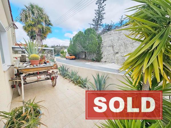 3 bedroom bungalow sold mesa chorio paphos 8087470 image 13138504