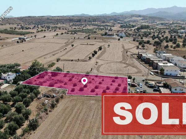 land sold pera orinis nicosia 1203780 image 2807064