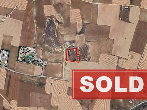 land sold geri nicosia 1259490 image 2005563