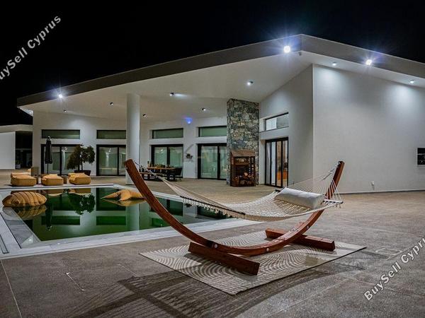 6 bedroom bungalow for sale louvaras limassol 7779411 image 10396439
