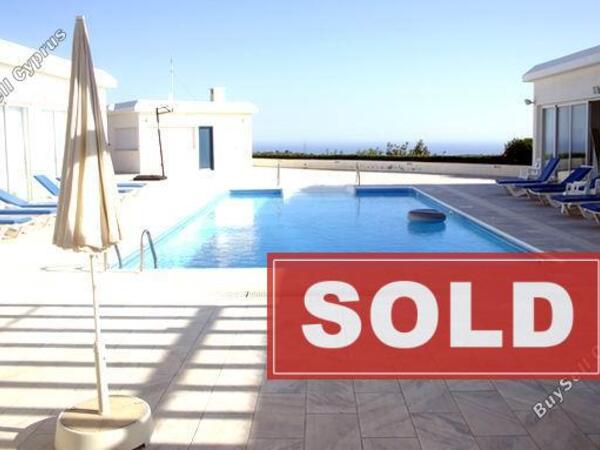 6 bedroom bungalow sold parekklisia limassol 216911 image 85396