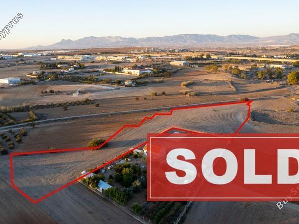 land sold palaiometocho nicosia 1578221 image 3951162