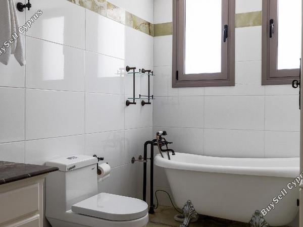 8 bedroom detached house for sale alethriko larnaca 1273331 image 12901955