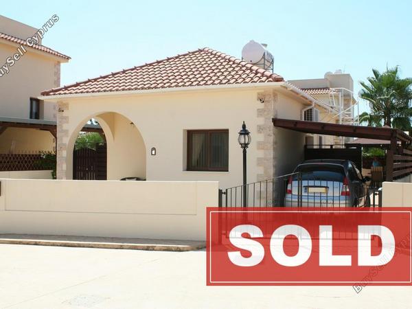 2 bedroom bungalow sold liopetri famagusta 613441 image 267081