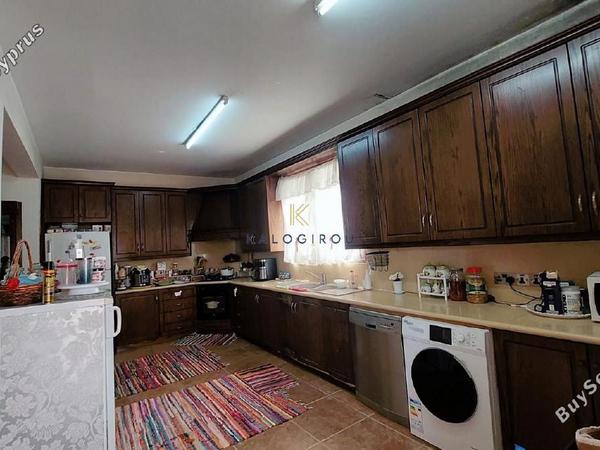 3 bedroom apartment for sale chrysopolitissa larnaca 1649541 image 5638428