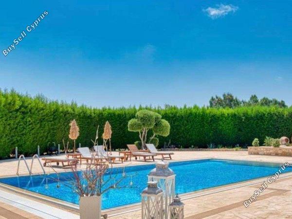 6 bedroom detached house for sale dromolaxia larnaca 1681771 image 4378719
