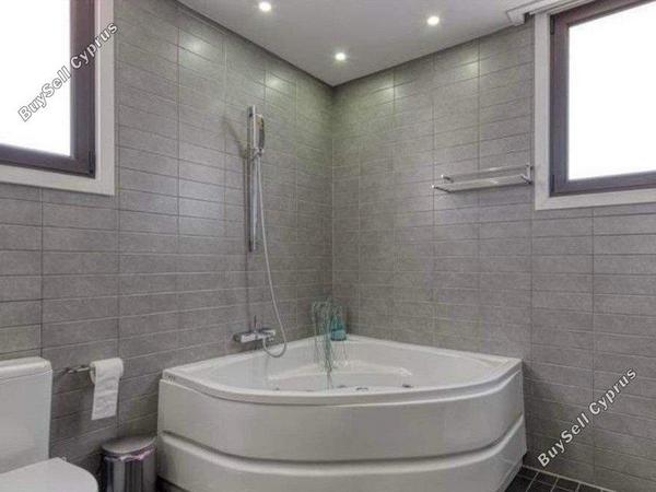 6 bedroom detached house for sale dromolaxia larnaca 1681771 image 4378728