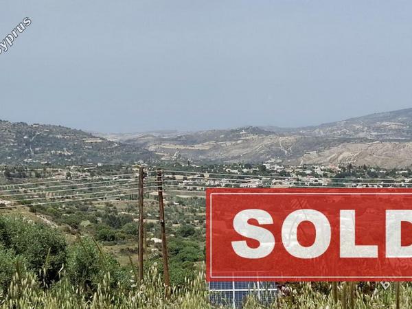 land under offer stroumbi paphos 1797002 image 5979511