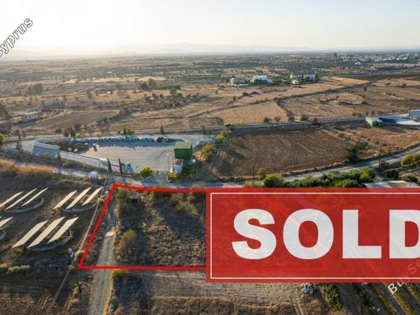 land sold peristerona lefkosias nicosia 1578212 image 3951119