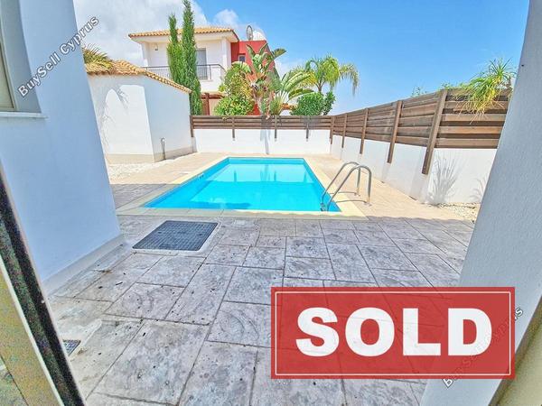2 bedroom detached house sold kapparis famagusta 1076312 image 1256307