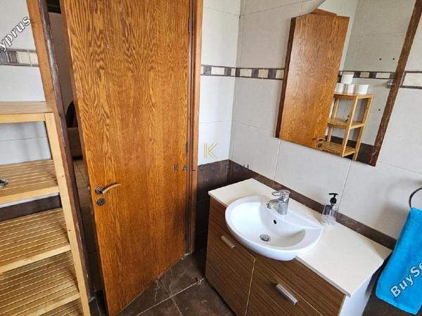 3 bedroom apartment for rent faneromeni larnaca 8382512 image 14944065