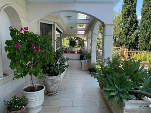 5 bedroom detached house for sale agios tychonas limassol 1683722 image 5947275