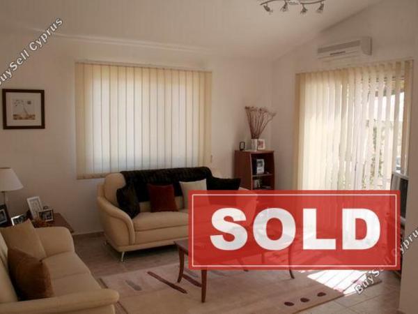 2 bedroom bungalow sold tremithousa paphos 220032 image 121649