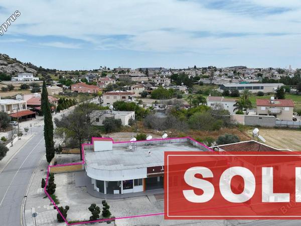 studio shop sold lympia nicosia 1769332 image 4913935