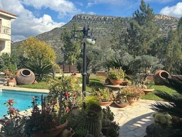 10 bedroom detached house for sale germasogeia limassol 1668732 image 6201994