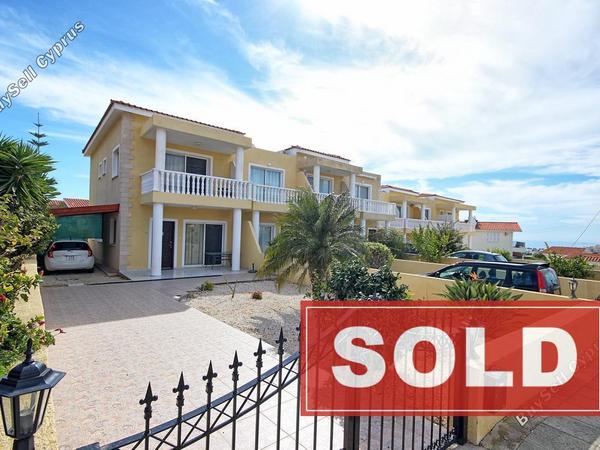 2 bedroom end town house sold peyia paphos 706242 image 581615
