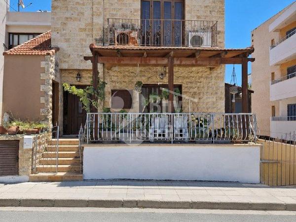 7 bedroom semi detached house for sale aradippou larnaca 8875742 image 17591489