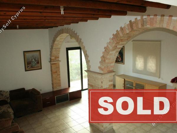 5 bedroom detached house sold vrysoulles famagusta 229152 image 267203