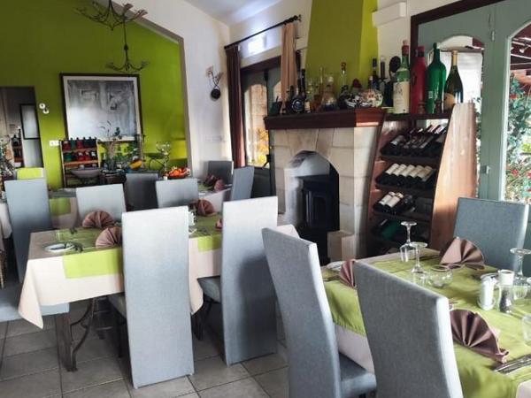 studio commercial building for sale tala paphos 1353952 image 5592747