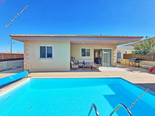 2 bedroom bungalow for sale xylofagou larnaca 1580162 image 3963586