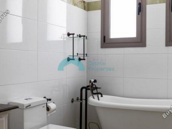 8 bedroom detached house for sale alethriko larnaca 7939562 image 11295892