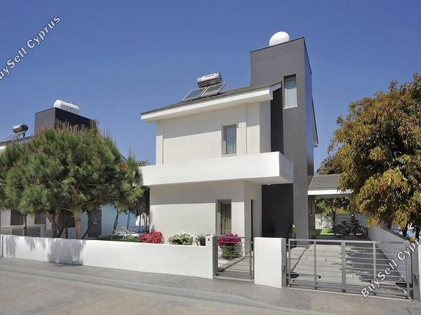 3 bedroom detached house for rent pervolia larnaca 1177662 image 16781765