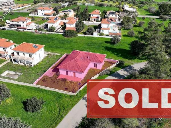 3 bedroom detached house sold pyrga larnaca 8382072 image 14701841