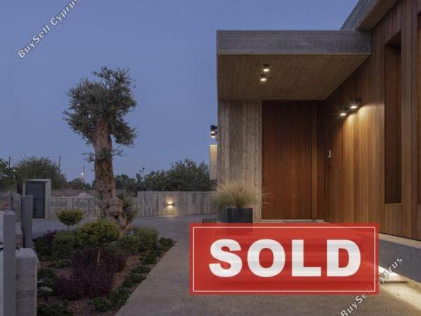 4 bedroom bungalow sold geroskipou paphos 1847172 image 6650372
