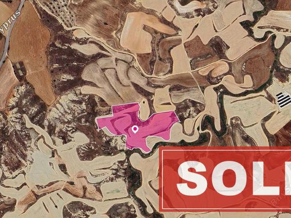 land sold pera orinis nicosia 1213172 image 3553670